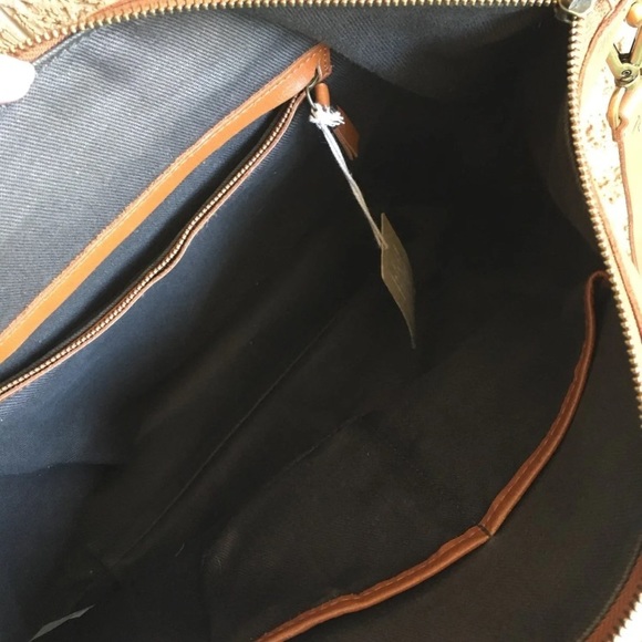 SOLD IN BUNDLE - Madewell Zip Top Transport Tote - Picture 4 of 7